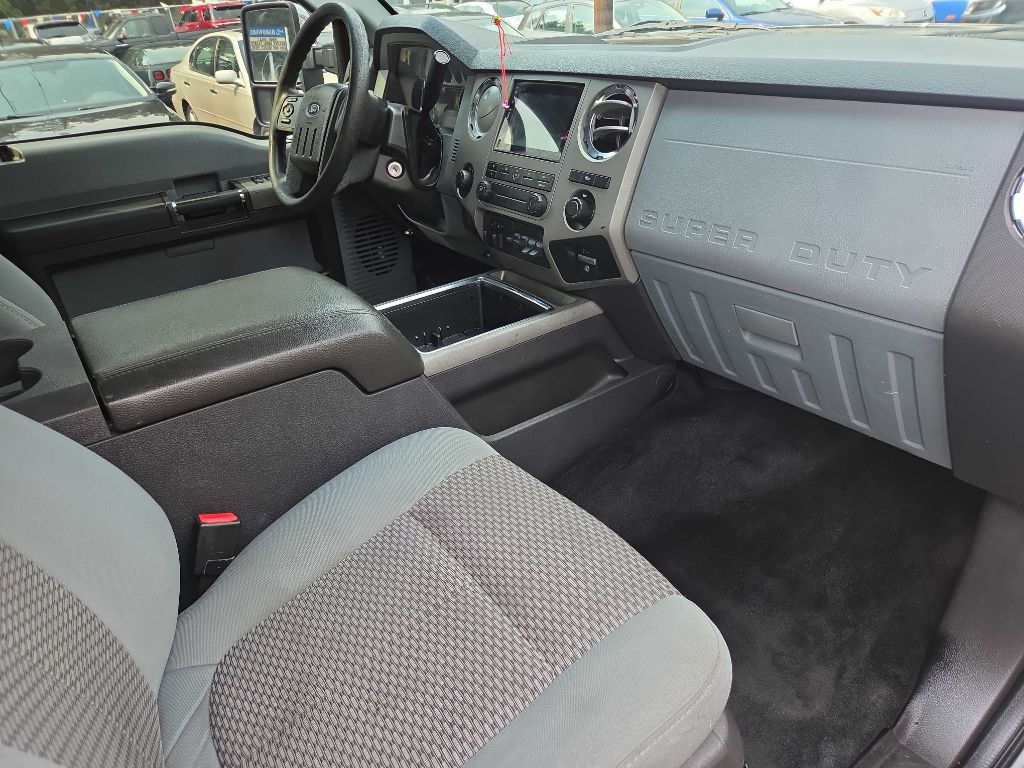 2011 Ford F-250 Image 10