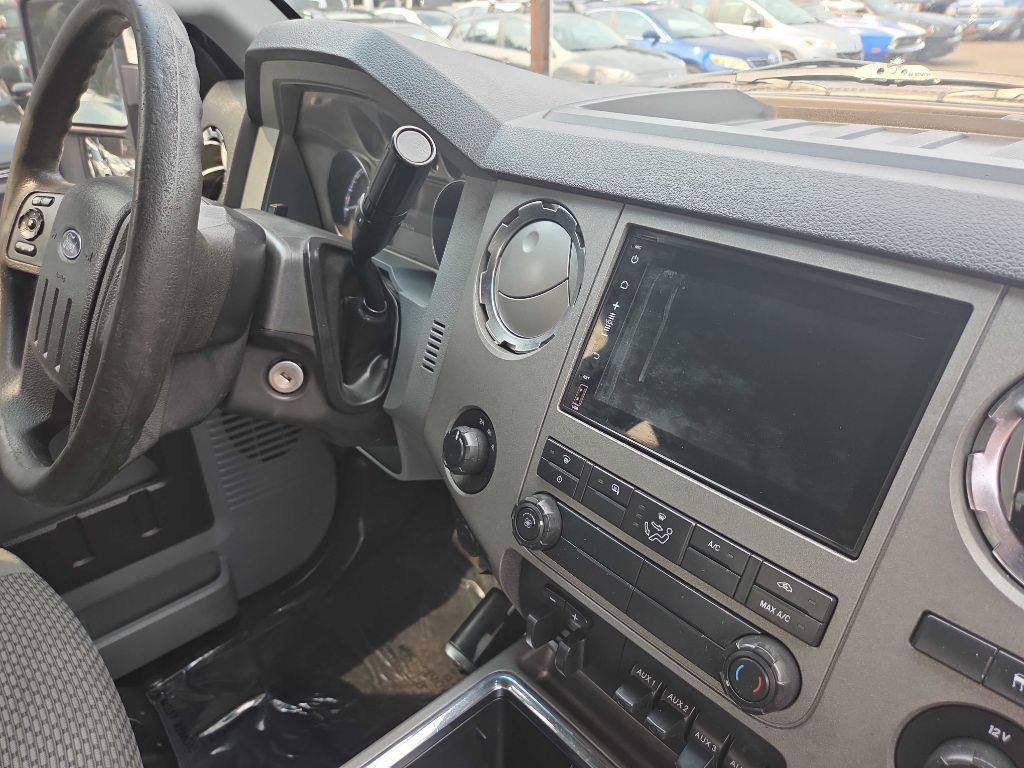 2011 Ford F-250 Image 13