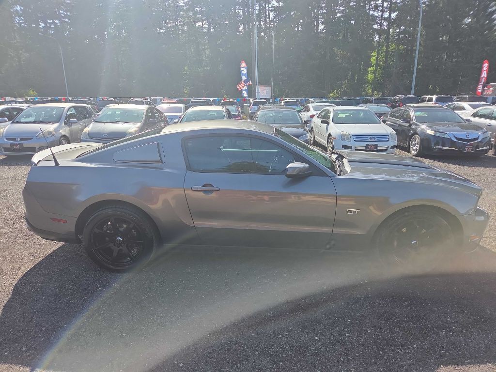 2010 Ford Mustang Image 1