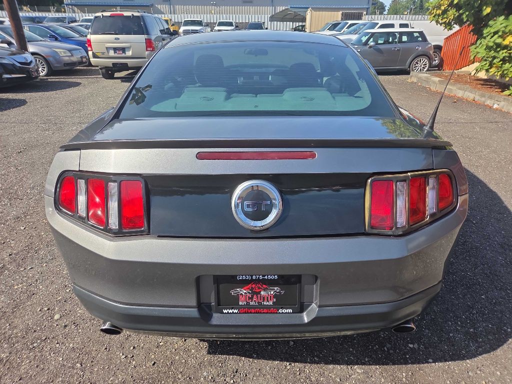 2010 Ford Mustang Image 6