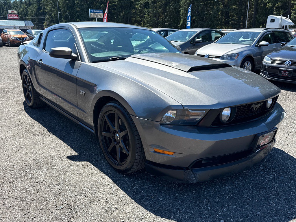 2010 Ford Mustang Image 13