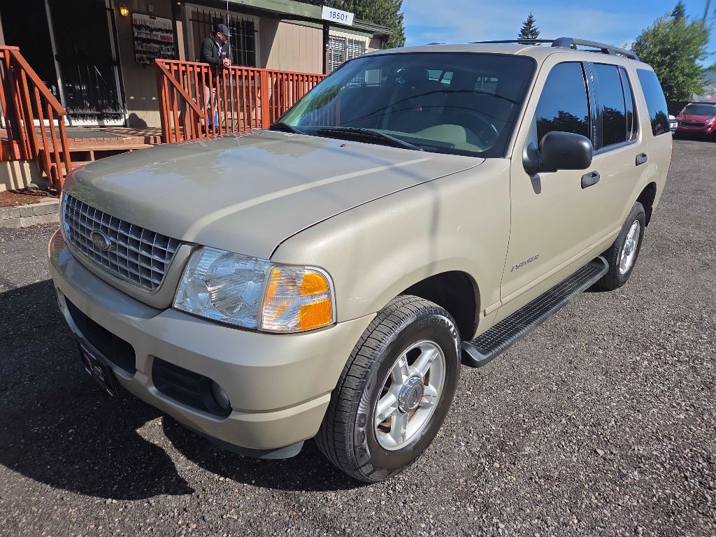 2004 Ford Explorer Image 12