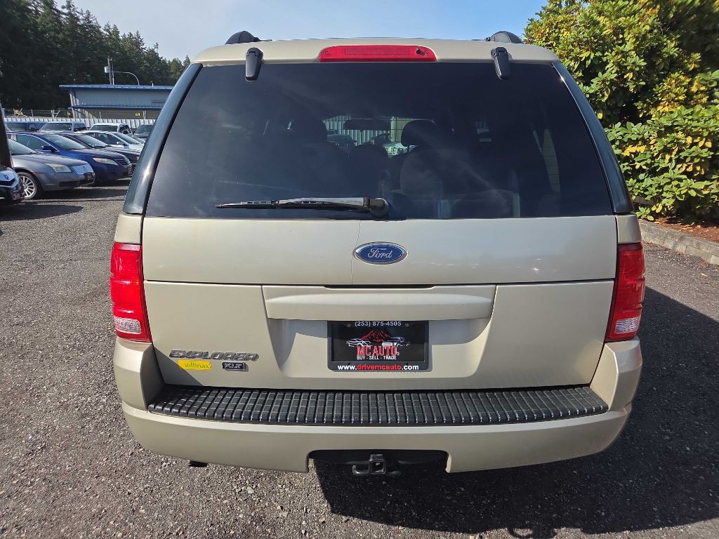 2004 Ford Explorer Image 15