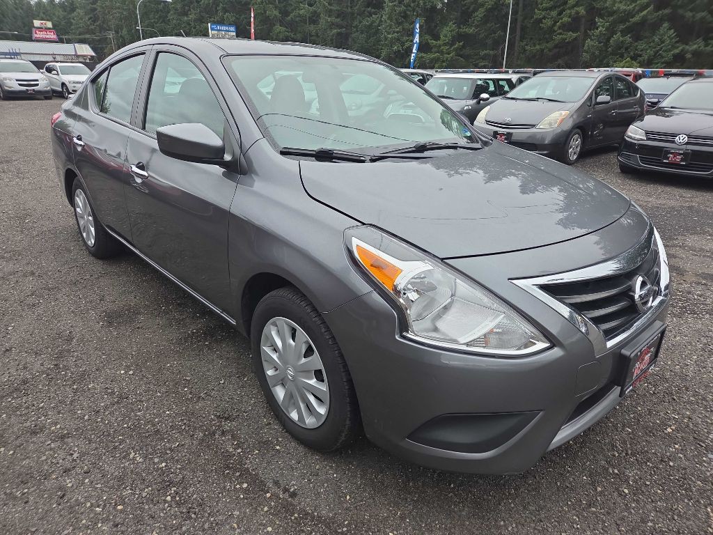 2019 Nissan Versa Image 5