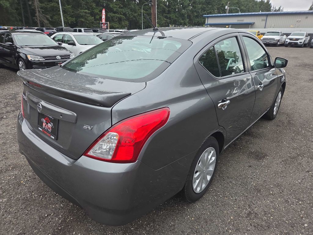 2019 Nissan Versa Image 8