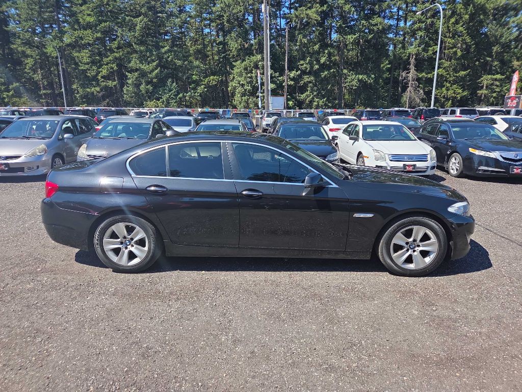 2013 BMW 5 Series Image 1