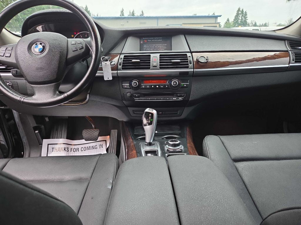 2010 BMW X5 Image 11