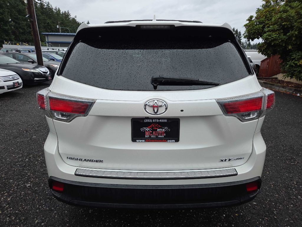 2014 Toyota Highlander Image 6