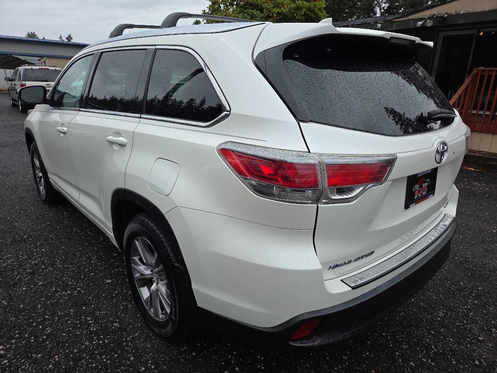 2014 Toyota Highlander Image 7