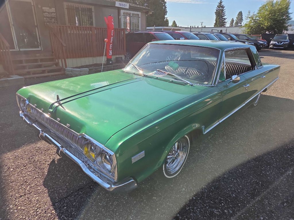 1965 Dodge Polara Image 2
