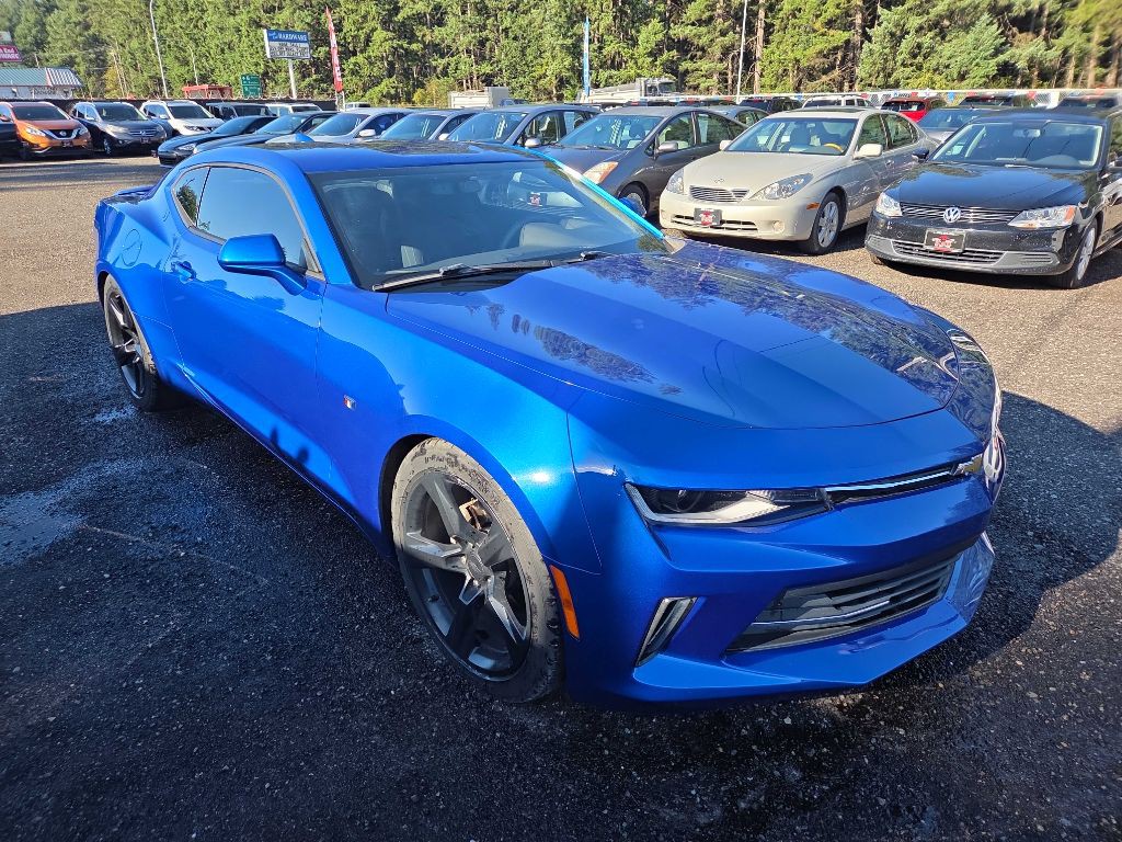 2018 Chevrolet Camaro Image 2