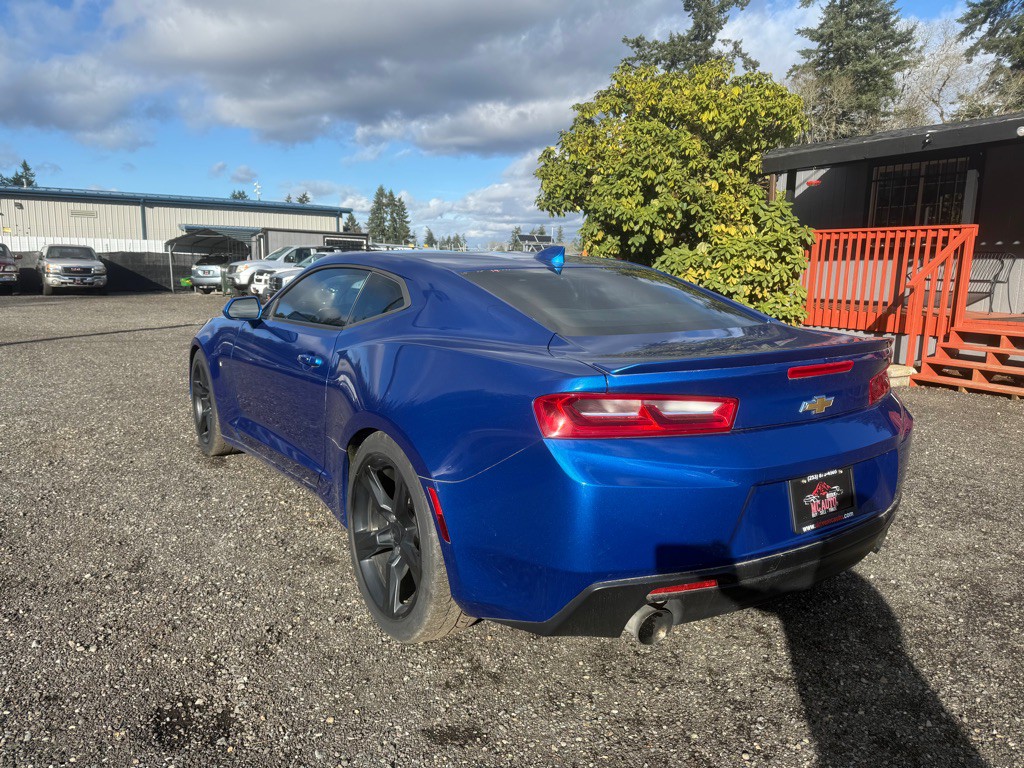 2018 Chevrolet Camaro Image 6