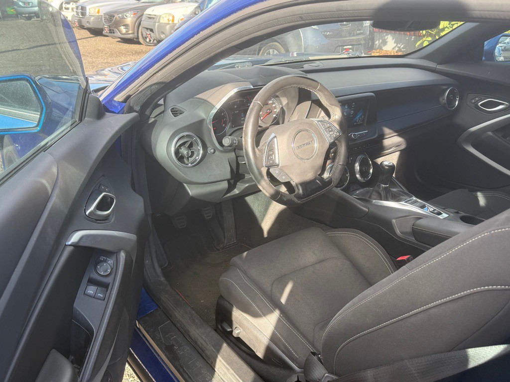 2018 Chevrolet Camaro Image 9