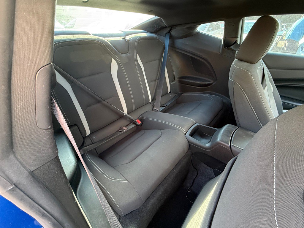 2018 Chevrolet Camaro Image 12