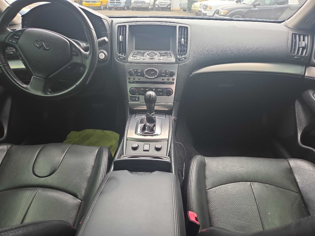2013 INFINITI G37 Image 10