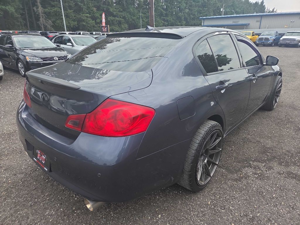 2013 INFINITI G37 Image 8