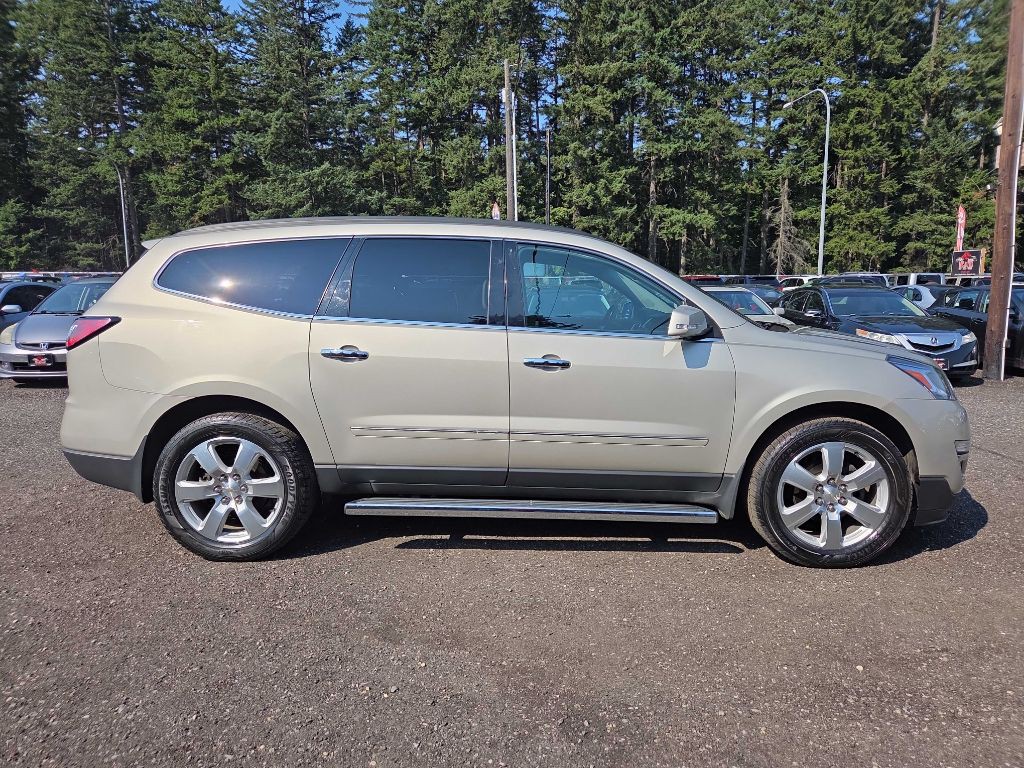 2017 Chevrolet Traverse Image 1