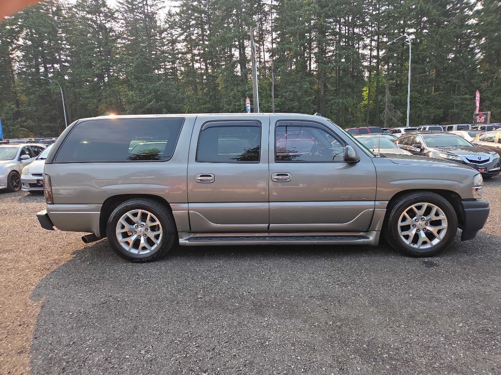 2005 GMC Yukon Image 1
