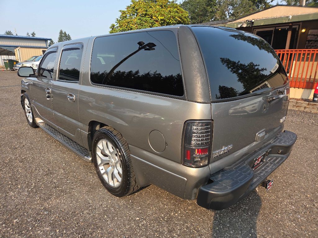 2005 GMC Yukon Image 8