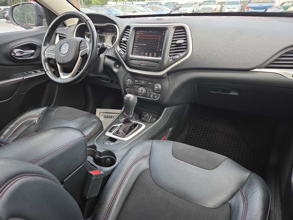 2016 Jeep Cherokee Image 10