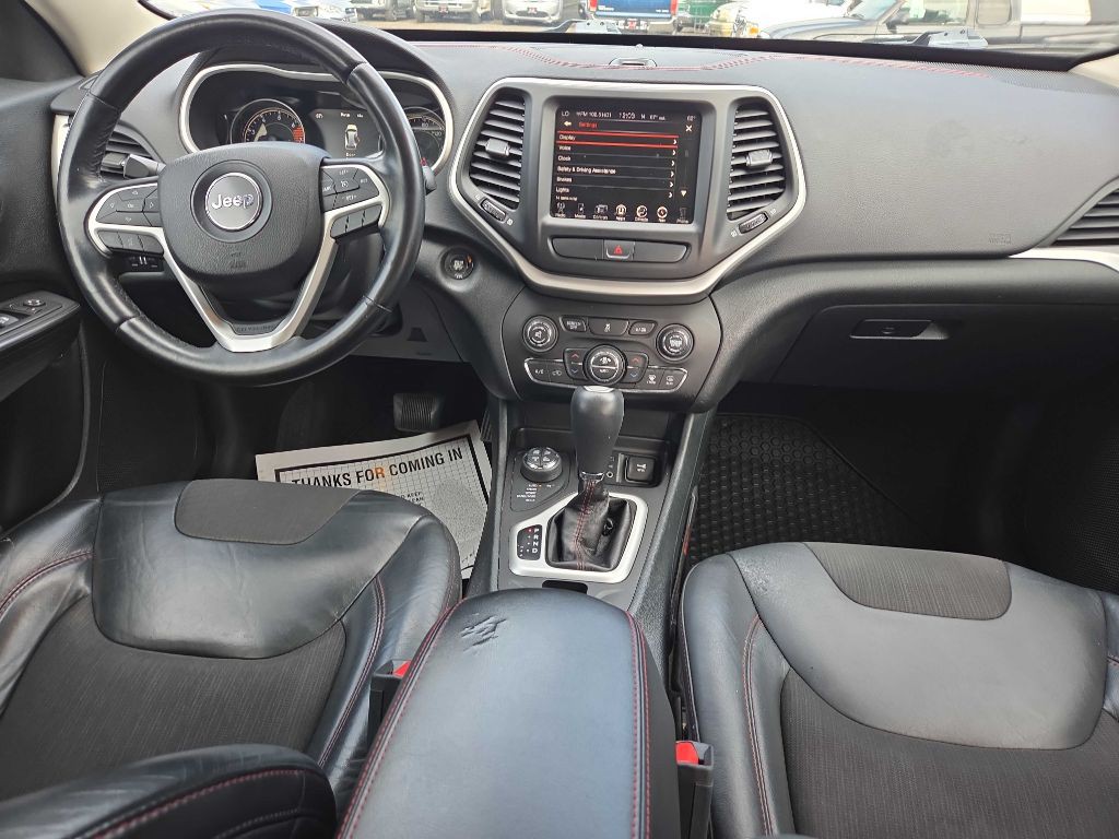 2016 Jeep Cherokee Image 11