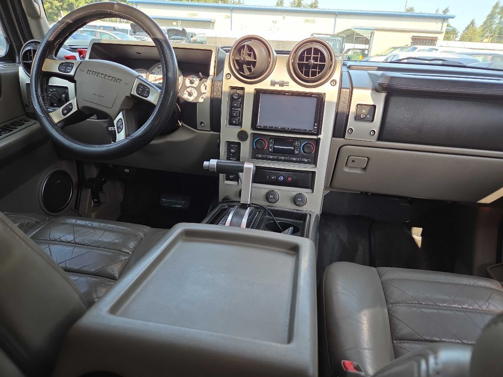 2003 HUMMER H2 Image 10