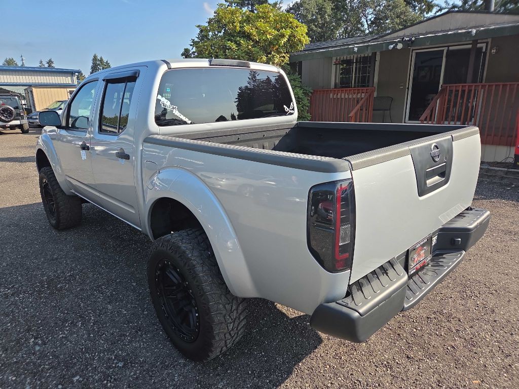 2012 Nissan Frontier Image 8