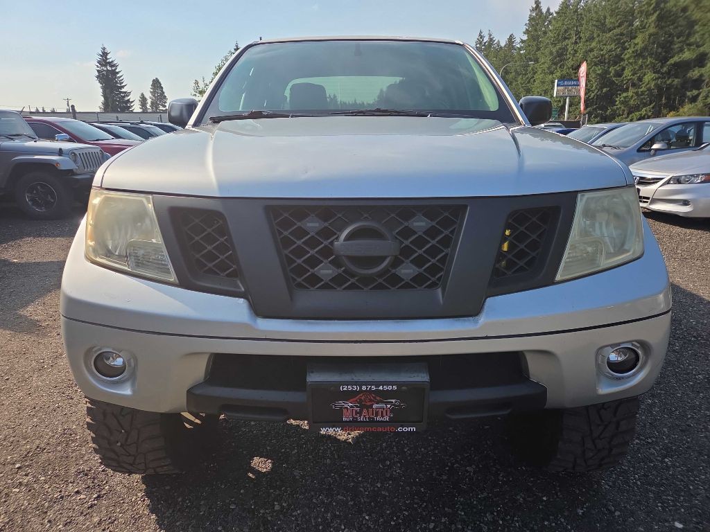 2012 Nissan Frontier Image 2