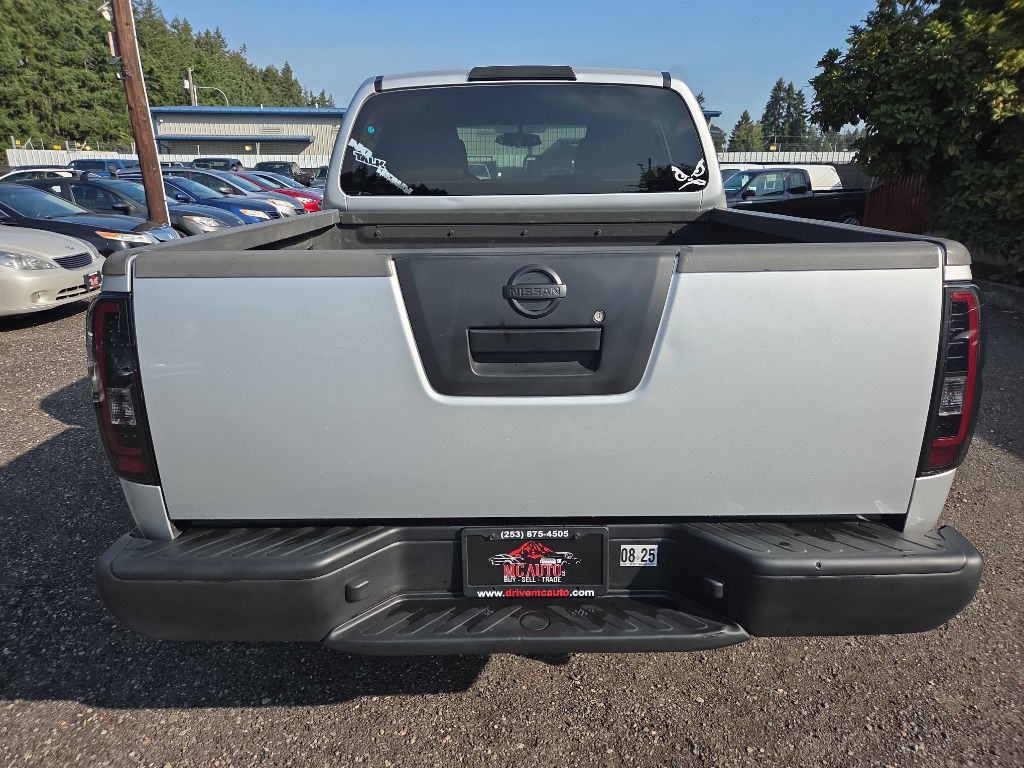 2012 Nissan Frontier Image 9