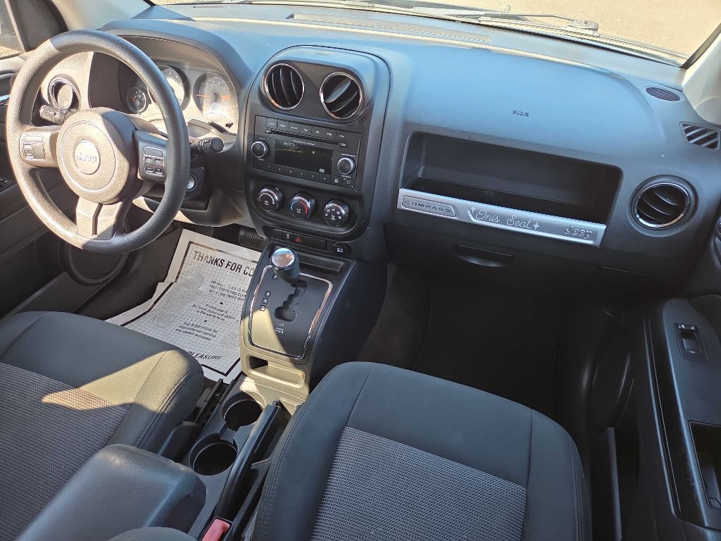 2014 Jeep Compass Image 10