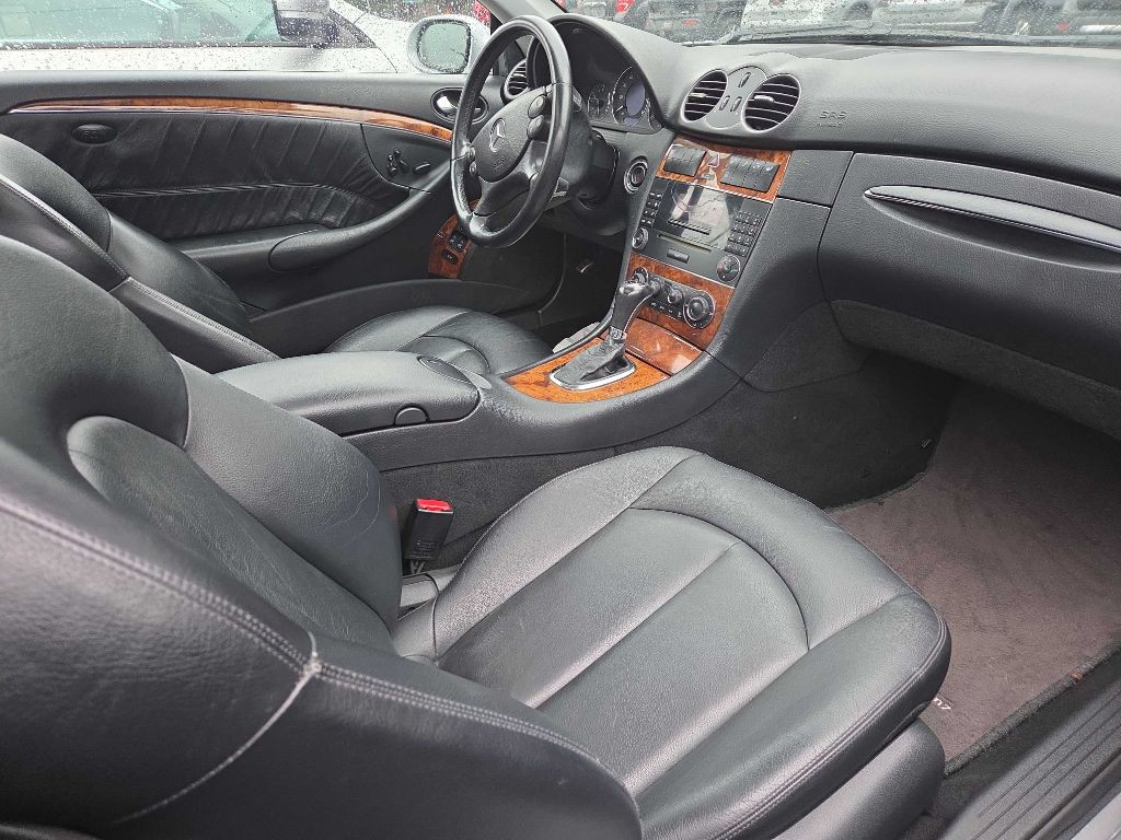 2006 Mercedes-Benz CLK-Class Image 10