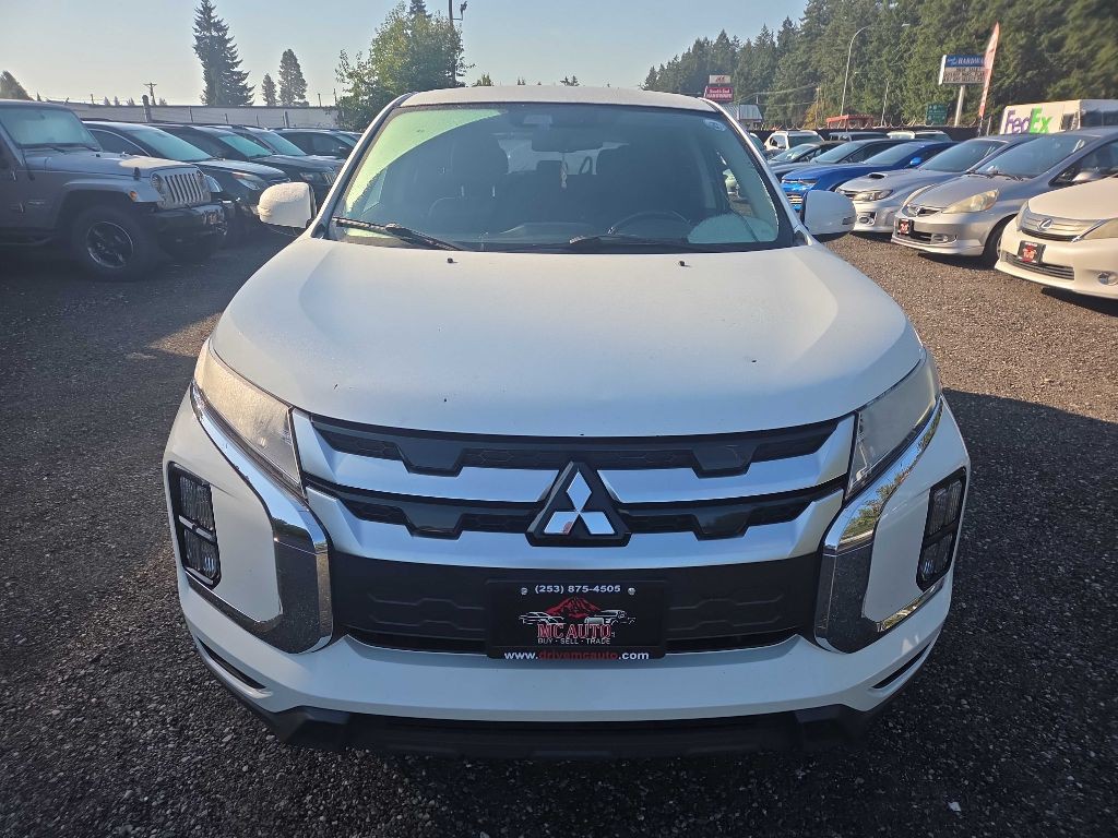 2020 Mitsubishi Outlander Image 4