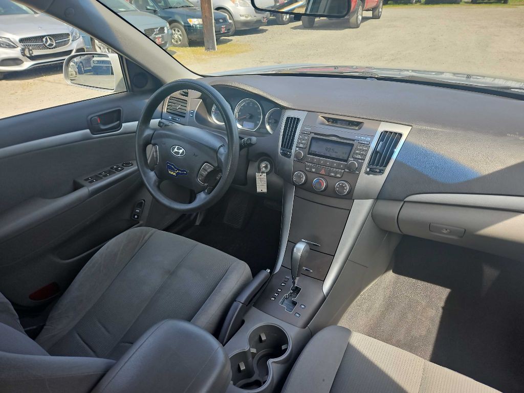 2010 Hyundai Sonata Image 12