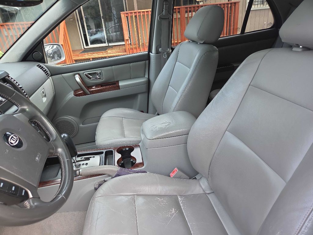 2005 Kia Sorento Image 9