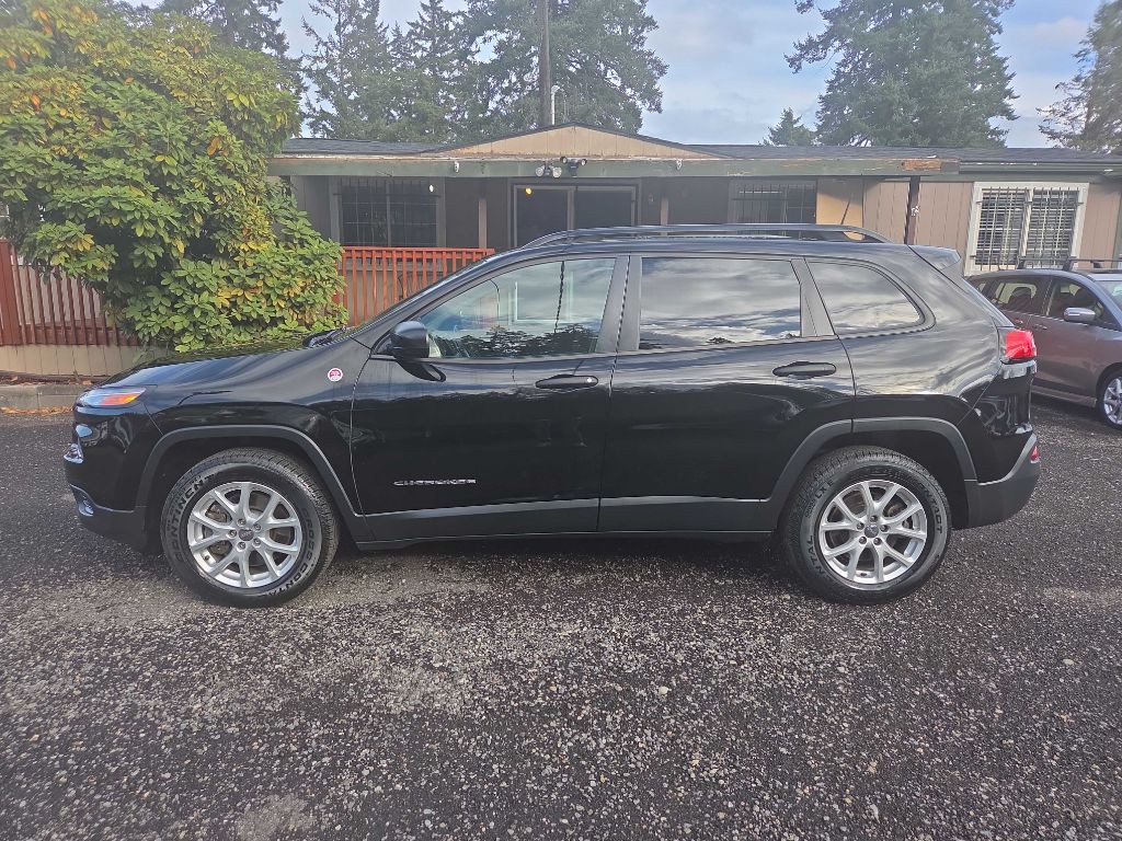 2017 Jeep Cherokee Image 5