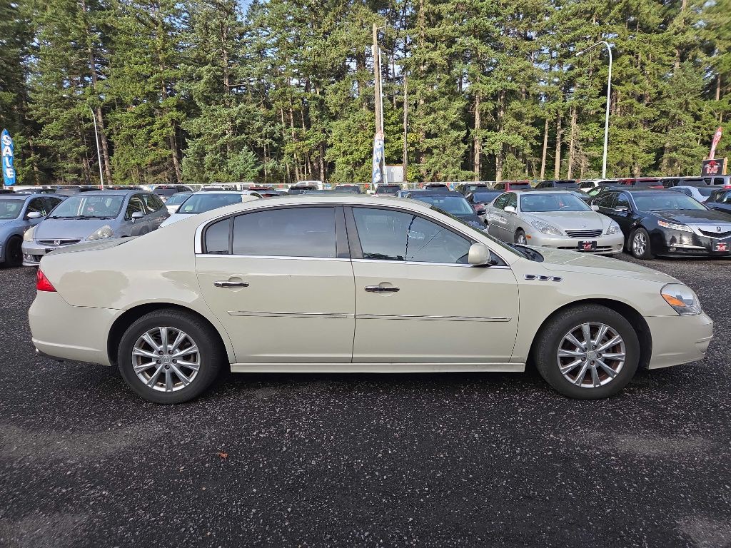 2011 Buick Lucerne Image 1