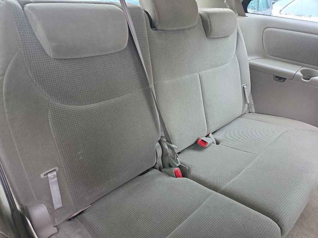 2005 Toyota Sienna Image 8