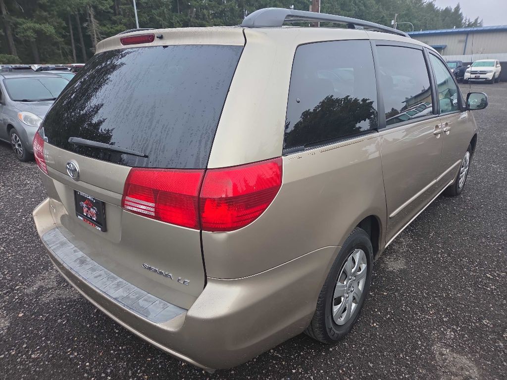 2005 Toyota Sienna Image 10