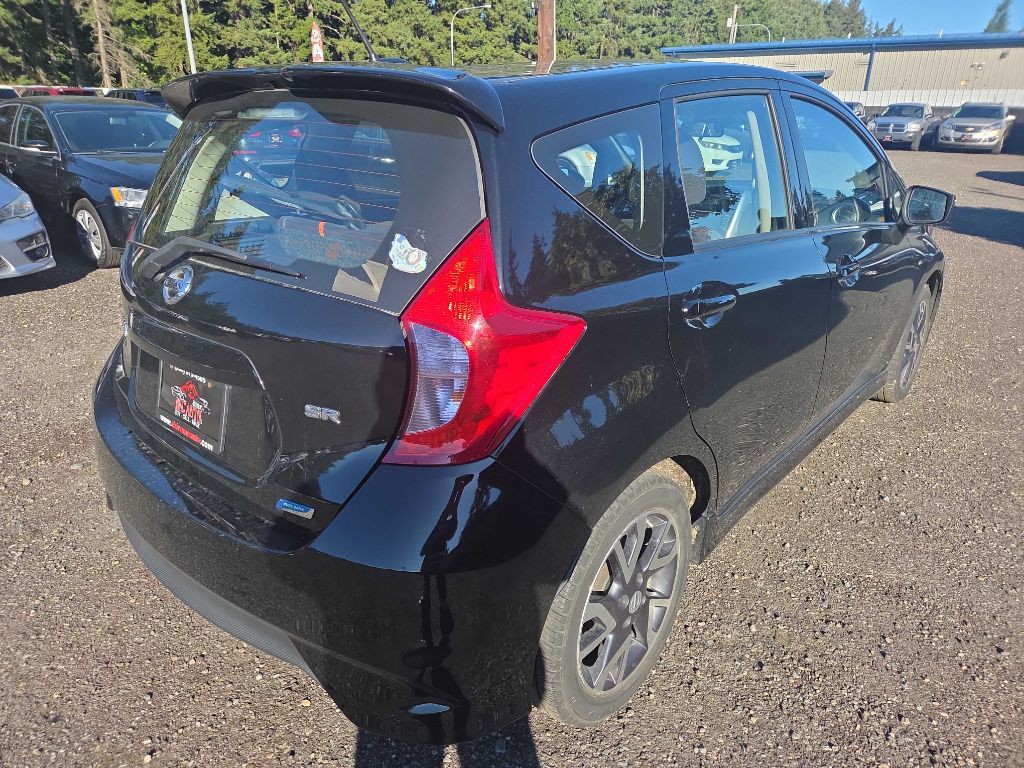 2015 Nissan Versa Image 7