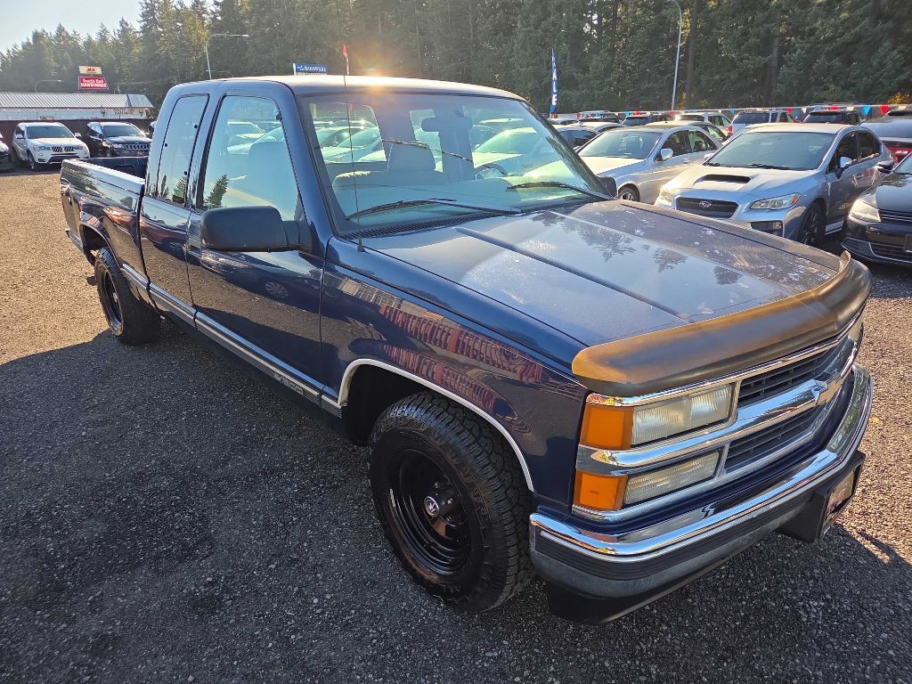 1998 Chevrolet C/K Image 3