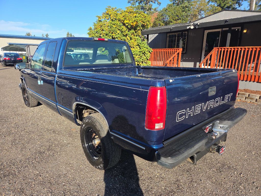1998 Chevrolet C/K Image 6