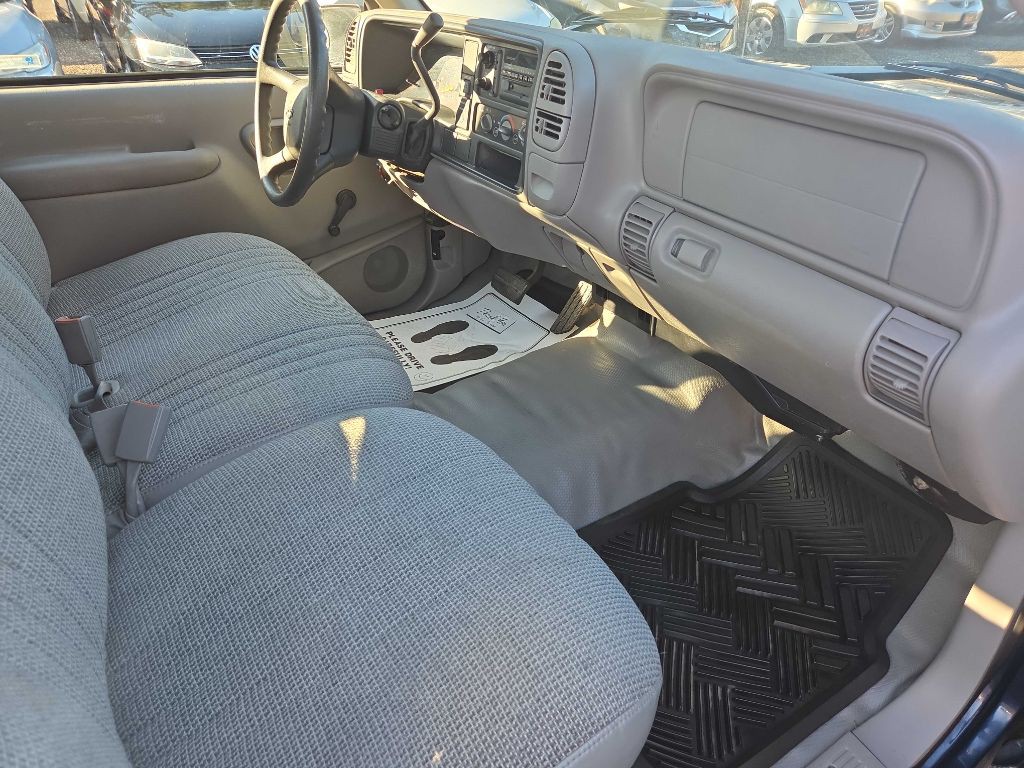 1998 Chevrolet C/K Image 9