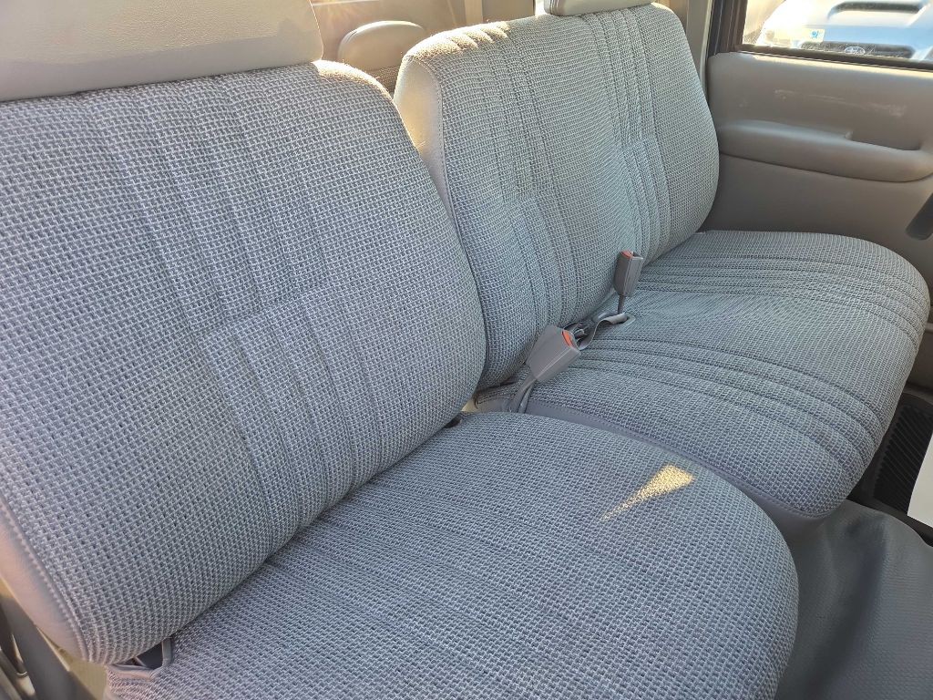 1998 Chevrolet C/K Image 10