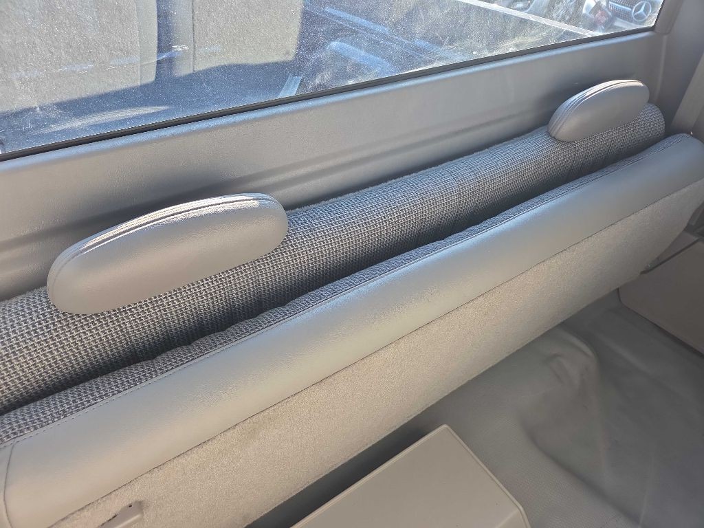 1998 Chevrolet C/K Image 12