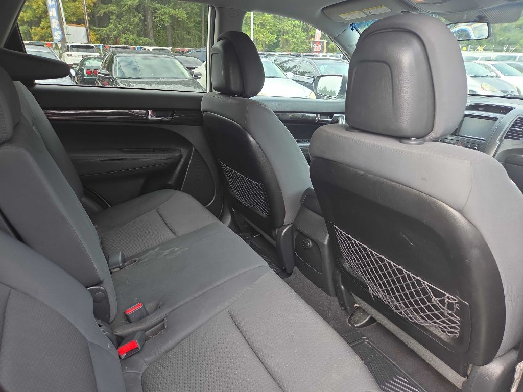 2013 Kia Sorento Image 8
