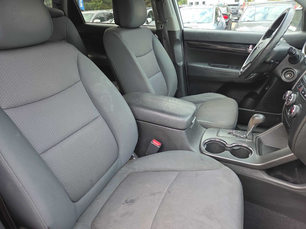 2013 Kia Sorento Image 12
