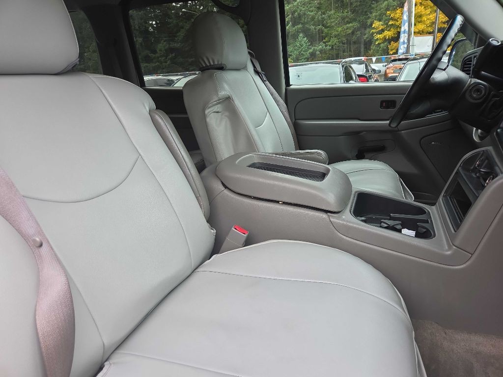 2006 Chevrolet Suburban Image 7