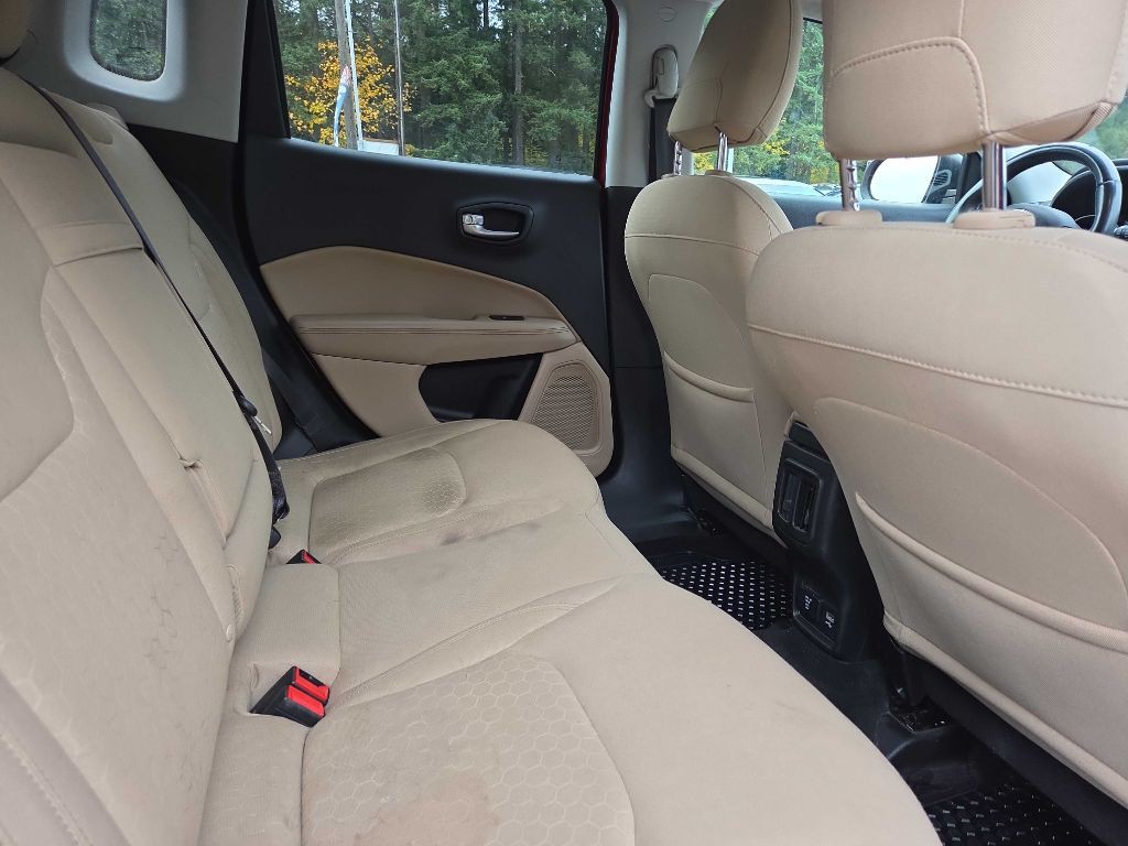 2018 Jeep Compass Image 12