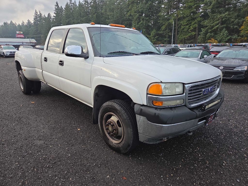 2001 GMC Sierra Image 2