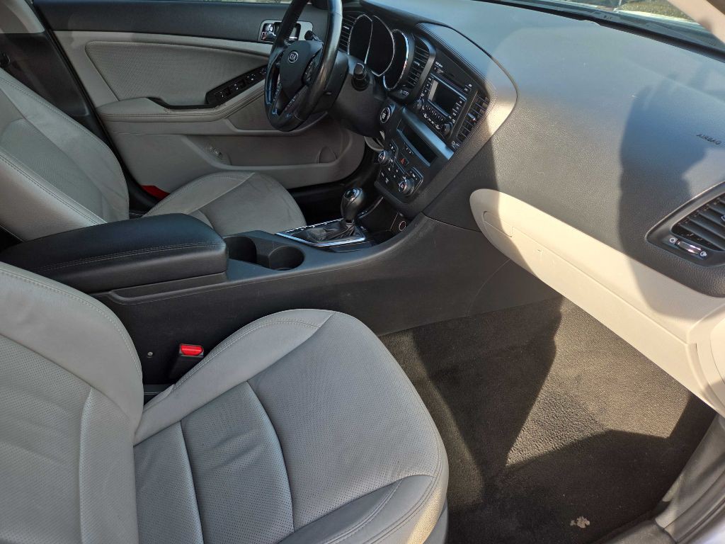 2012 Kia Optima Image 11